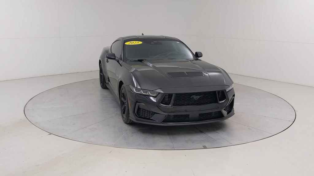 Certified 2025 Ford Mustang GT RWD image 9