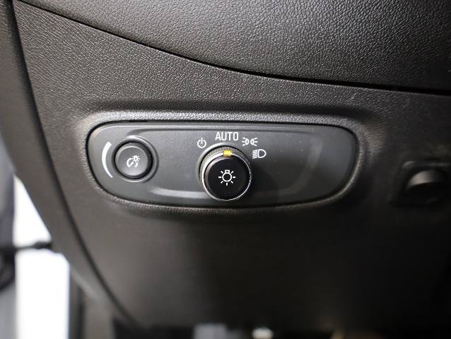 Used 2023 Chevrolet Equinox RS AWD/4WD image 25