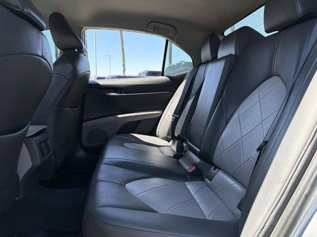 Used 2018 Toyota Camry XLE FWD image 15