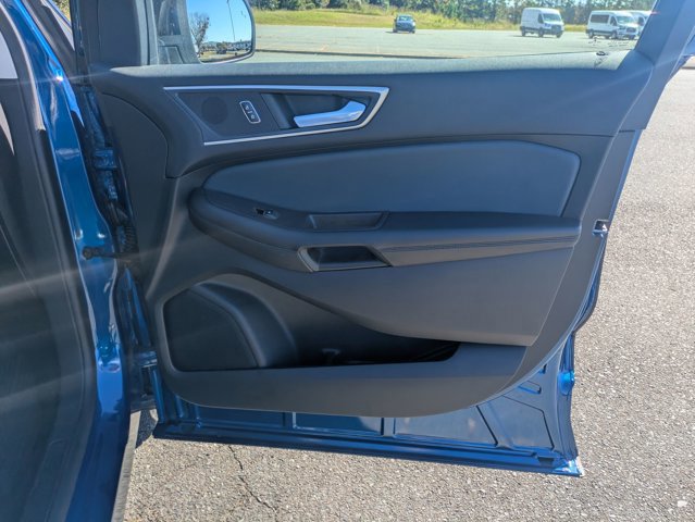 Certified 2022 Ford Edge SEL w/ Sport Appearance Package image 32
