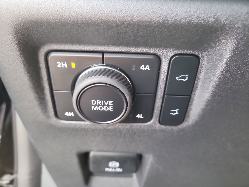 Certified 2026 Ford Expedition Platinum w/ Stealth Performance Package image 29