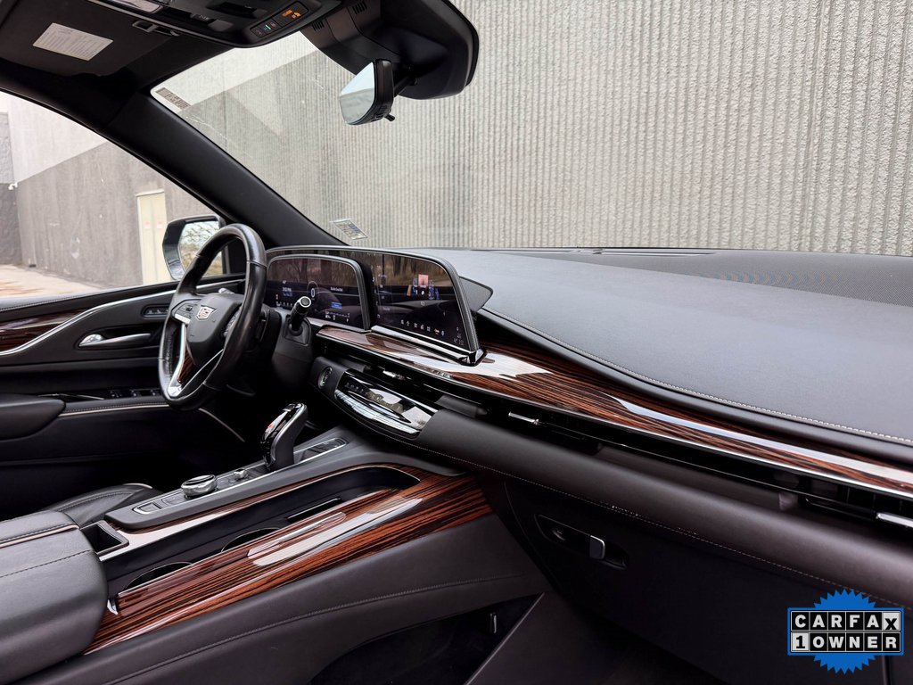 Used 2021 Cadillac Escalade Premium Luxury image 29