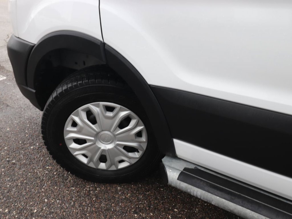 Certified 2025 Ford Transit 250 Low Roof w/ Exterior Upgrade Package RWD image 3