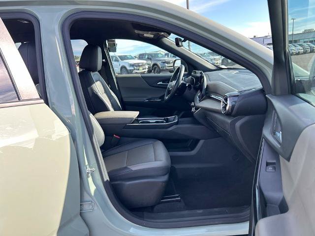 Used 2025 Chevrolet Equinox LT w/ Convenience Package II FWD image 10