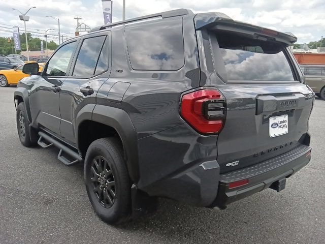 Used 2026 Toyota 4Runner SR5 RWD image 5