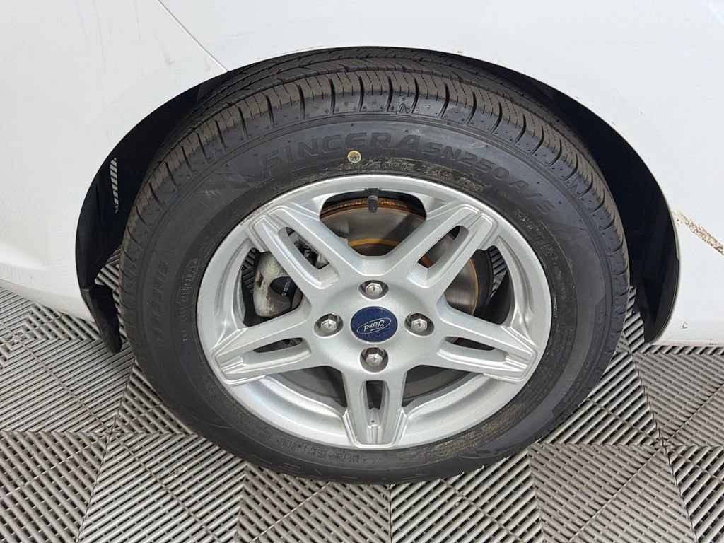 Certified 2019 Ford Fiesta SE w/ Cold Weather Package FWD image 8