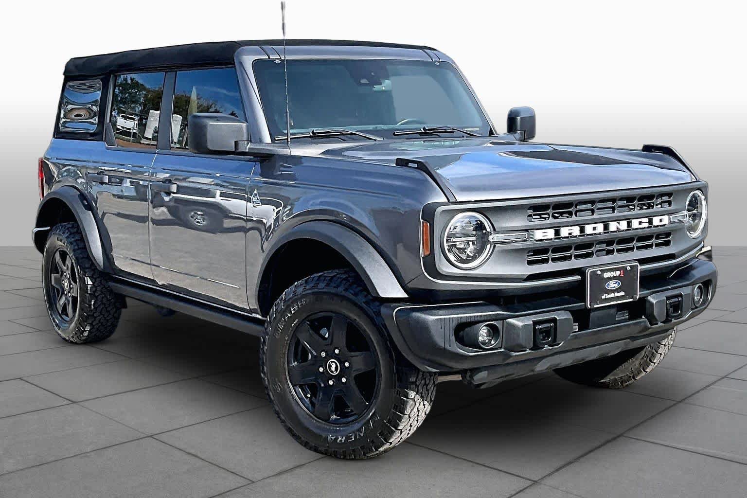 Certified 2024 Ford Bronco Black Diamond AWD/4WD image 3