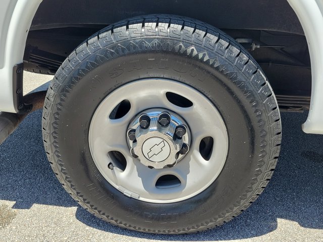 Used 2017 Chevrolet Express 3500 LT w/ LT Preferred Equipment Group RWD image 8