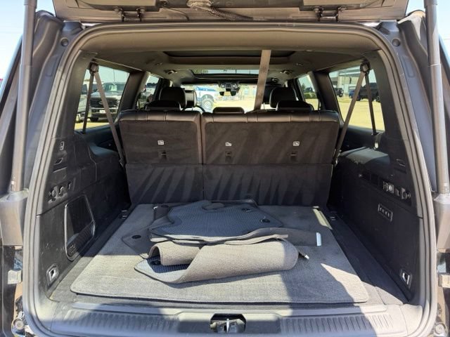 Used 2023 Jeep Wagoneer L Series III w/ Premium Group I AWD/4WD image 9