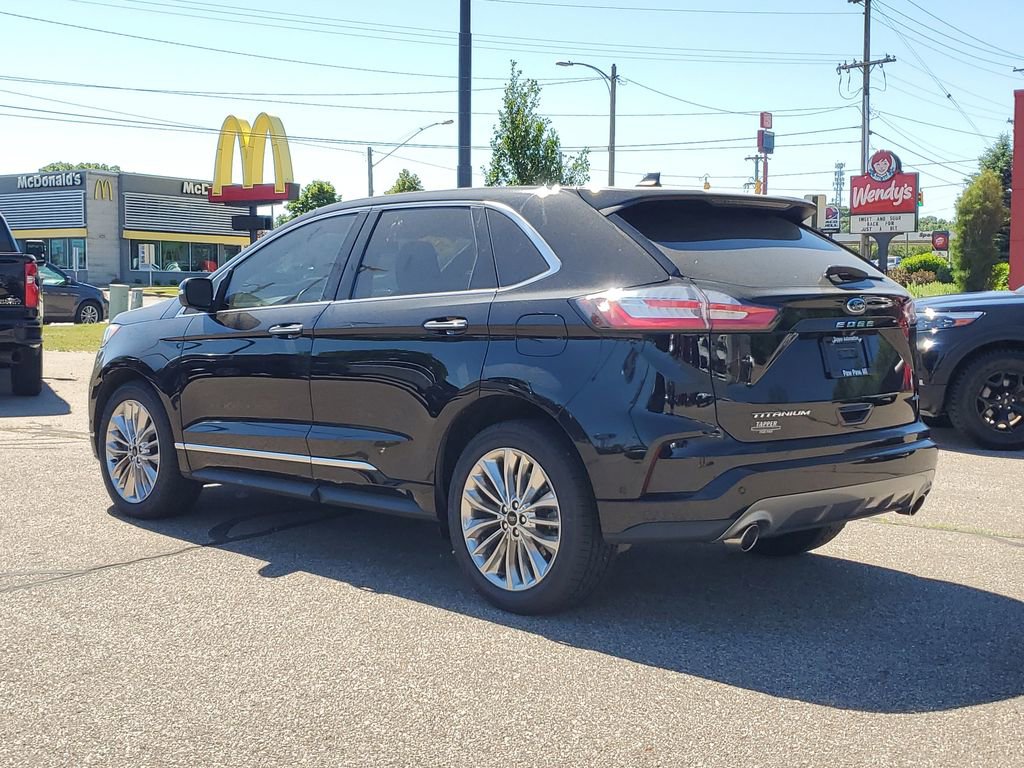 Certified 2022 Ford Edge Titanium w/ Equipment Group 301A AWD/4WD image 4