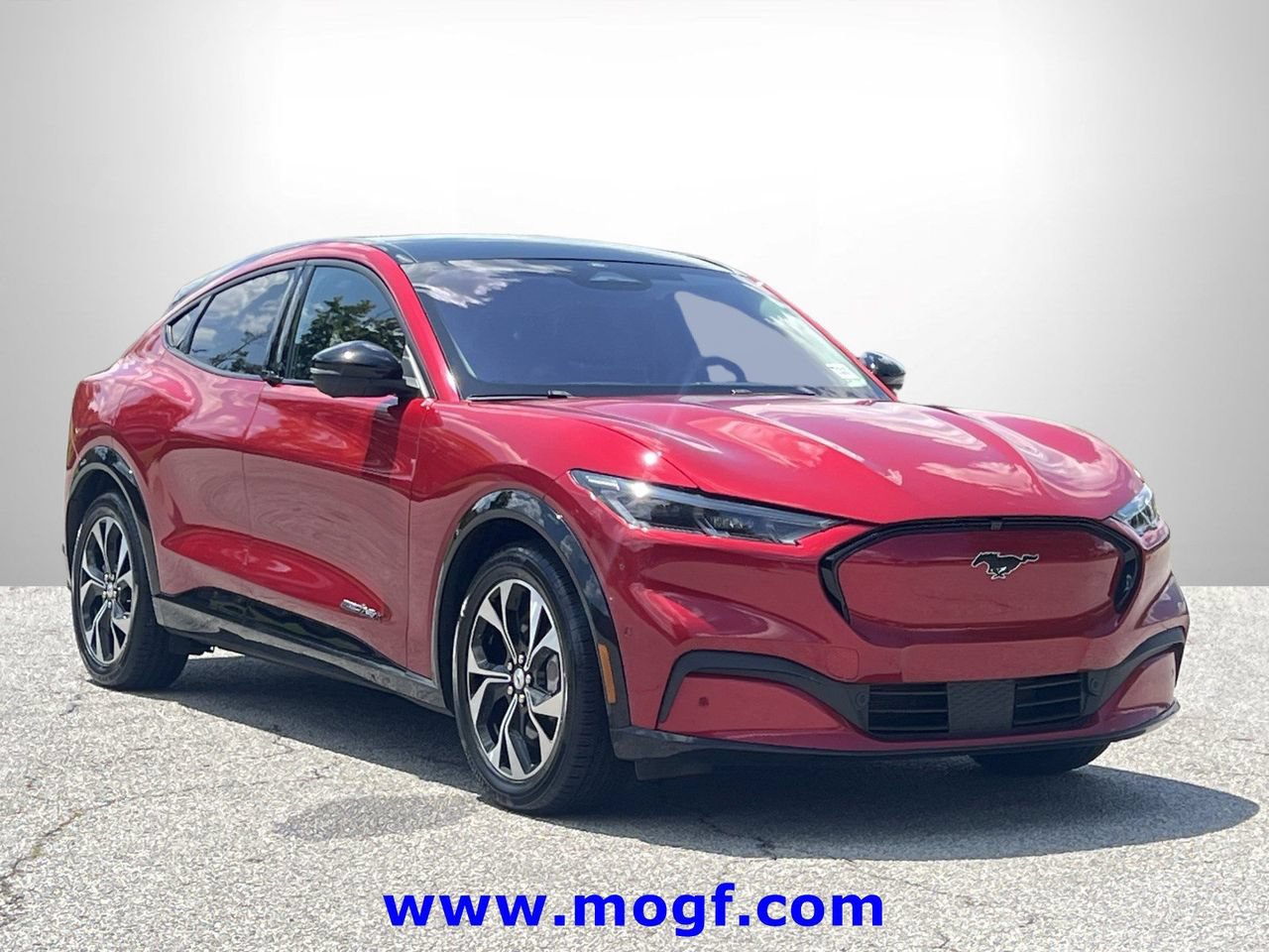 Certified 2023 Ford Mustang Mach-E Premium AWD/4WD image 4