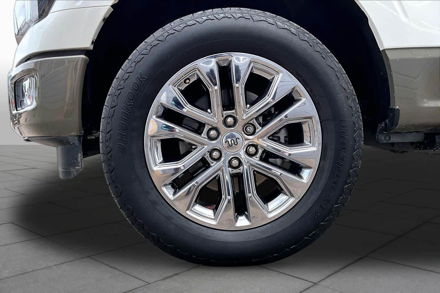 Certified 2025 Ford F150 King Ranch w/ FX4 Off-Road Package AWD/4WD image 11