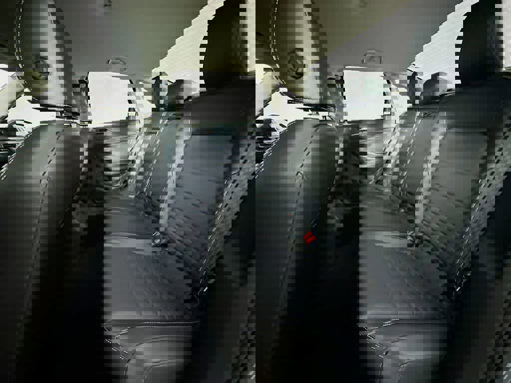 Used 2024 Volkswagen Jetta SE image 16