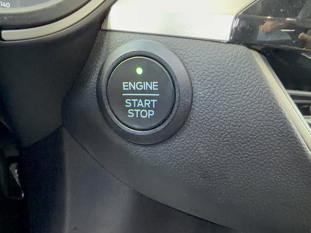 Certified 2022 Ford Escape SE w/ SE Sport Appearance Package AWD/4WD image 23