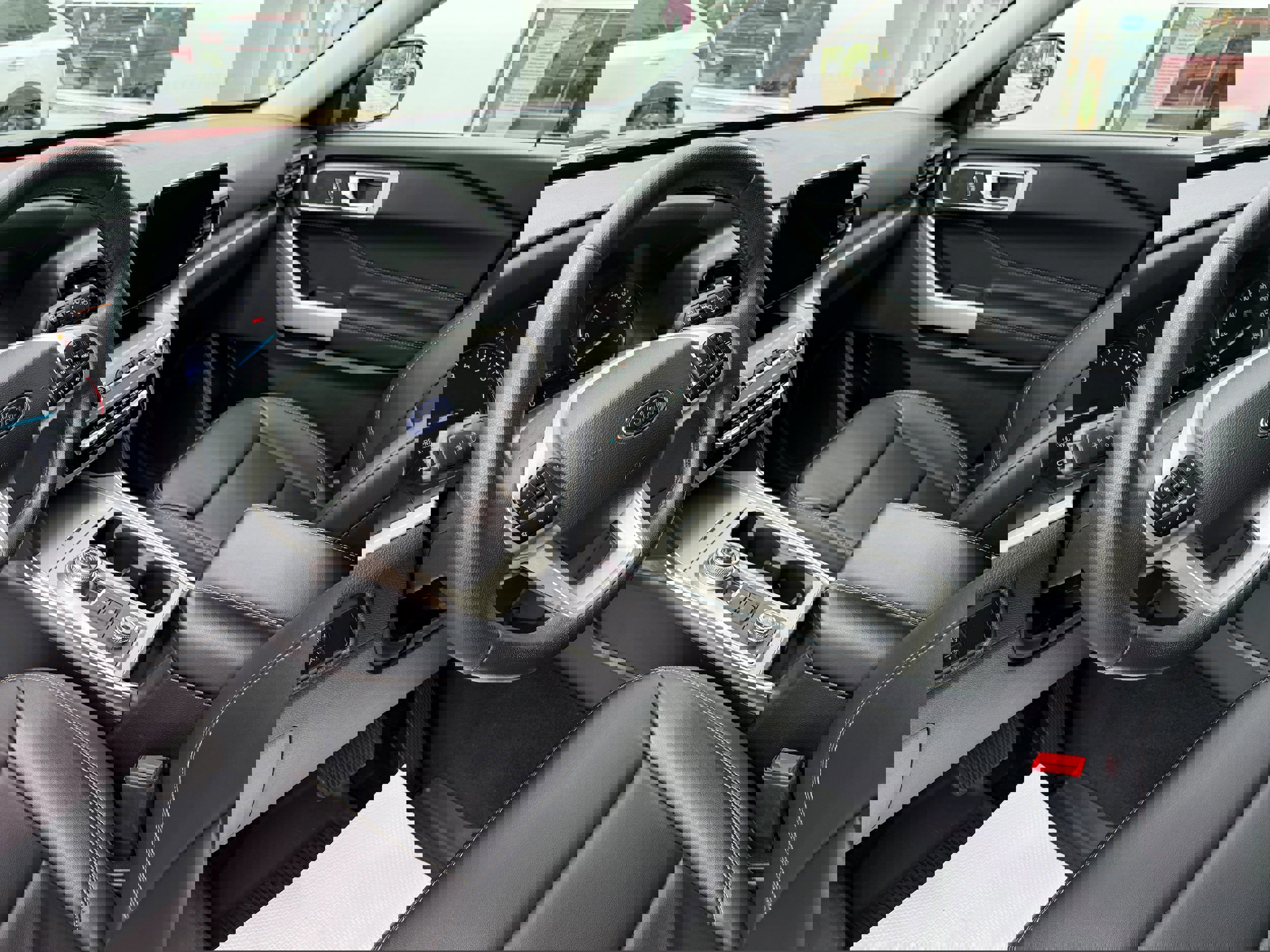 Certified 2023 Ford Explorer XLT w/ Equipment Group 202A image 14