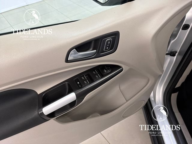Certified 2022 Ford Transit Connect XLT FWD image 15