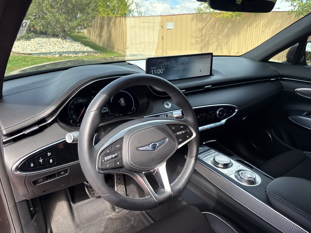 Used 2024 Genesis GV70 2.5T w/ Sport Prestige Package AWD/4WD image 12