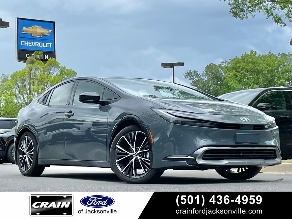 Used 2025 Toyota Prius Limited w/ Limited Premium Package FWD image 1