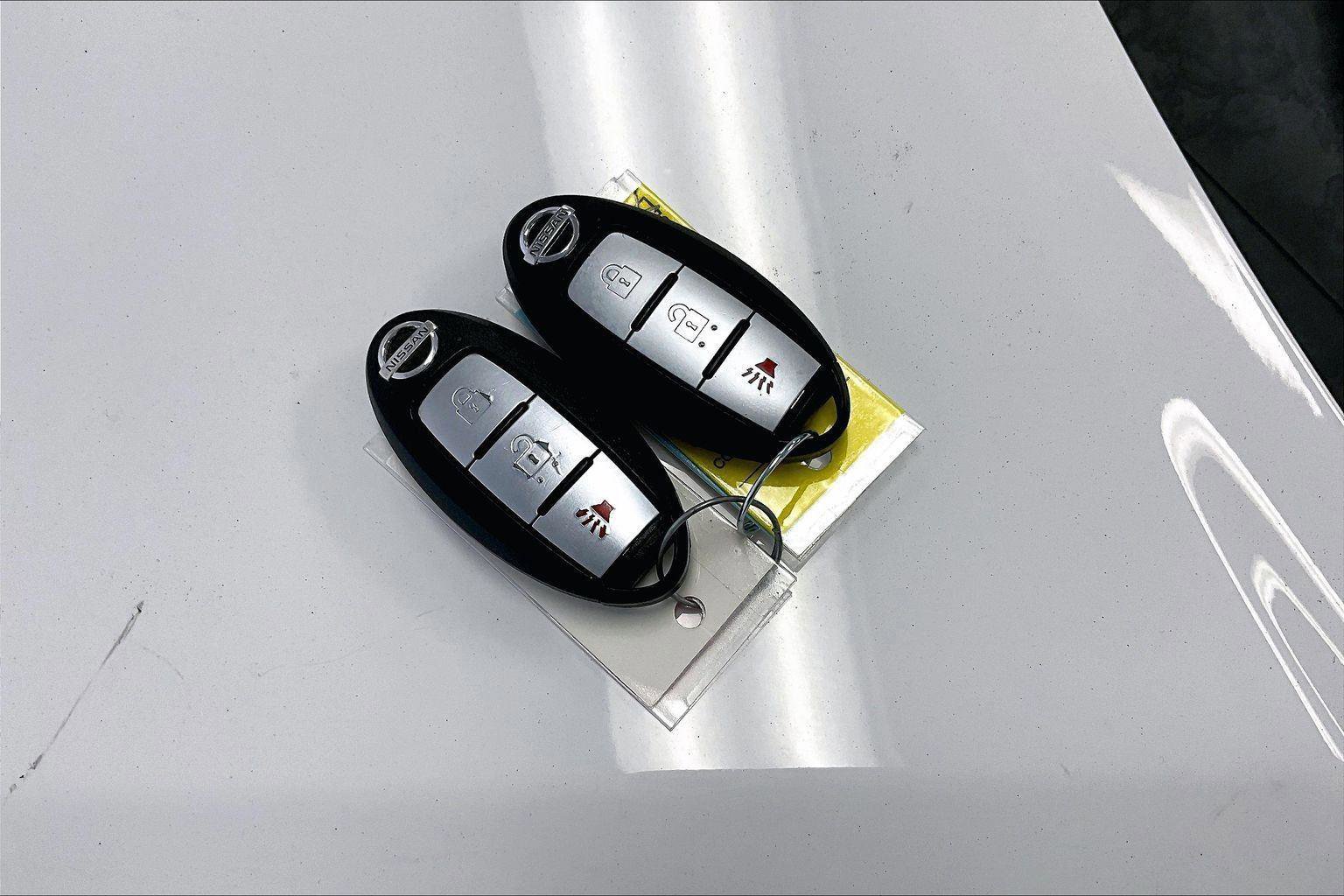 Used 2020 Nissan Kicks S image 11