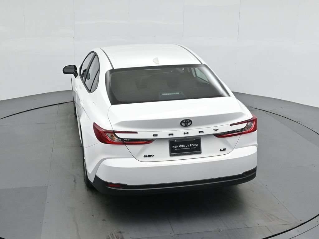 Used 2025 Toyota Camry LE FWD image 35