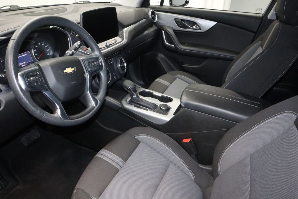 Used 2025 Chevrolet Blazer LT image 22