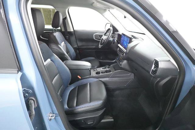 Certified 2025 Ford Bronco Sport Outer Banks w/ Outer Banks Tech Package+ AWD/4WD image 32