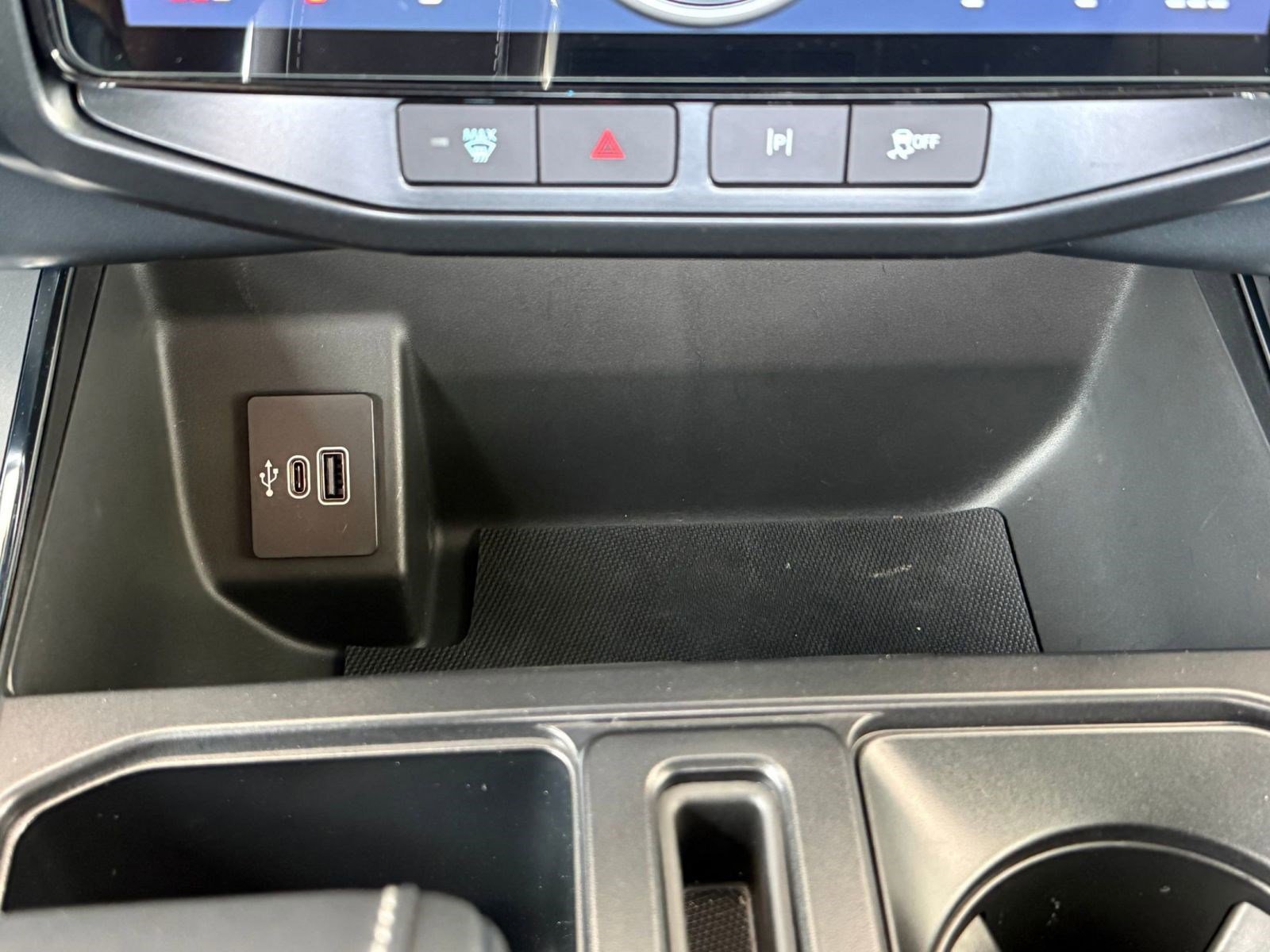 Certified 2025 Ford F150 Lightning Flash image 31