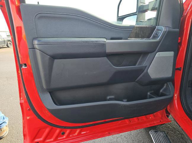 Certified 2025 Ford F250 Lariat w/ Lariat Ultimate Package image 15