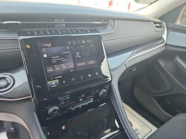 Used 2023 Jeep Grand Cherokee L Laredo w/ Luxury Tech Group I AWD/4WD image 25