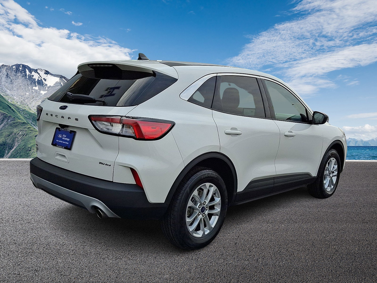 Certified 2022 Ford Escape SE w/ Convenience Package image 4