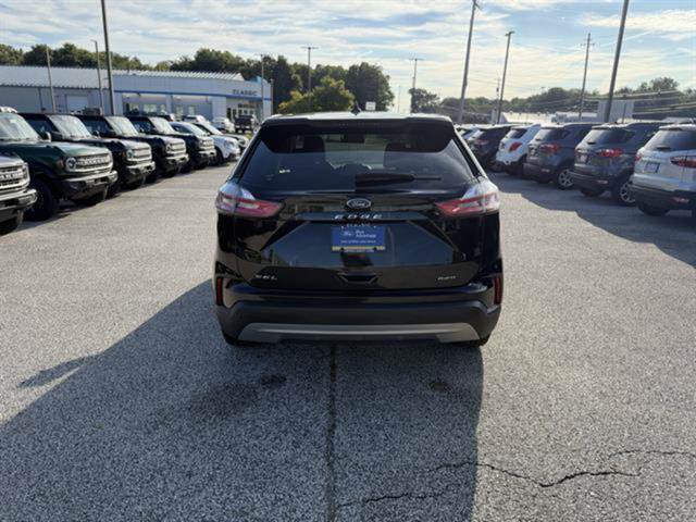 Certified 2022 Ford Edge SEL w/ Convenience Package AWD/4WD image 7