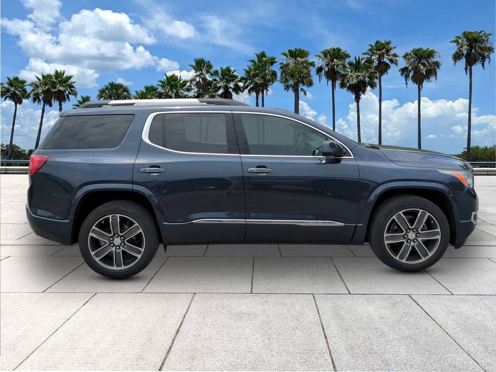 Used 2018 GMC Acadia Denali w/ Technology Package FWD image 7