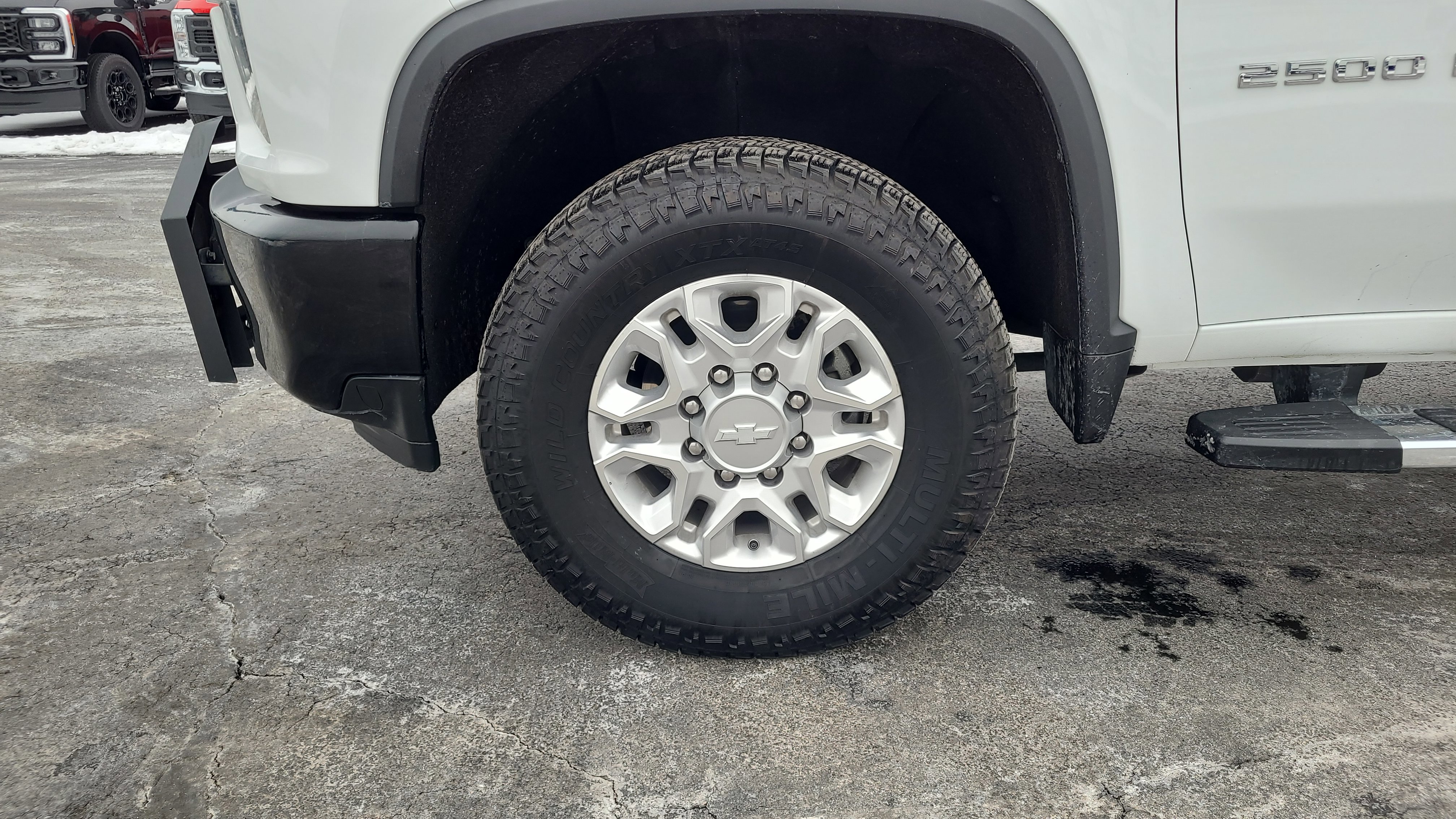 Used 2020 Chevrolet Silverado 2500 Custom w/ Custom Value Package image 10