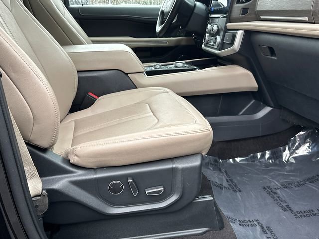 Certified 2023 Ford Expedition Limited image 13