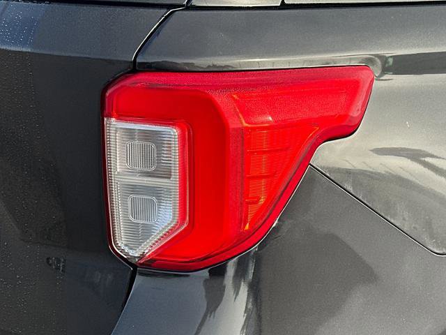 Certified 2023 Ford Explorer Limited w/ Equipment Group 301A image 27