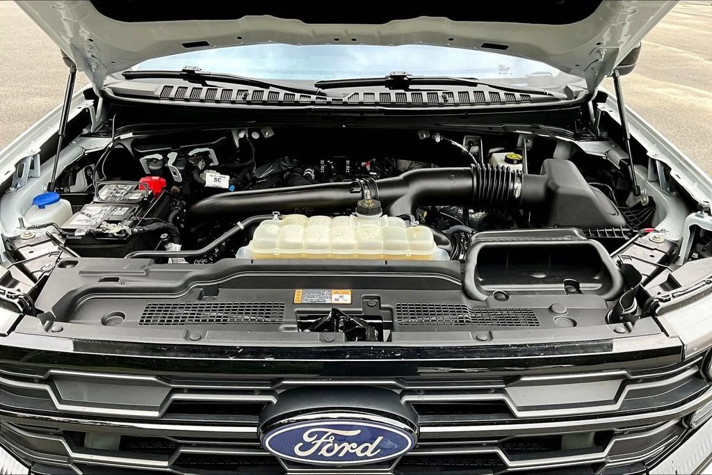 Certified 2025 Ford Expedition Active RWD image 33