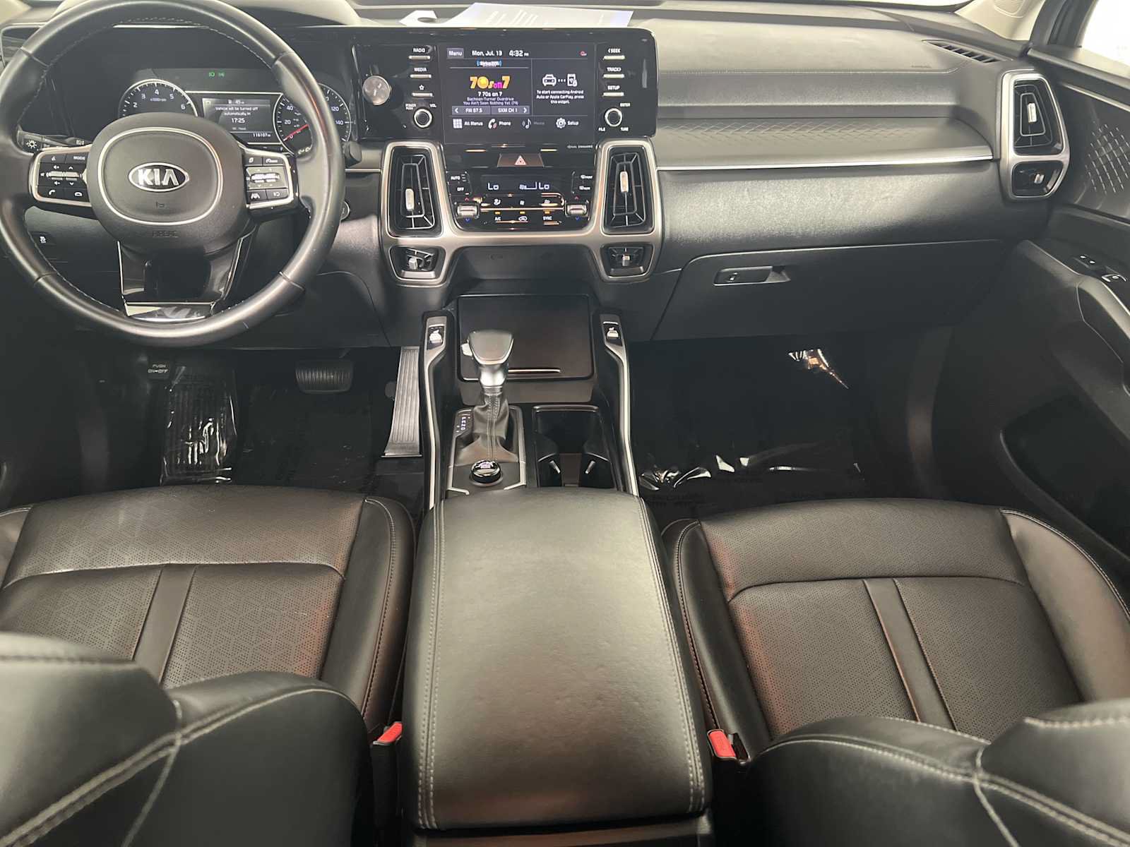Used 2021 Kia Sorento S FWD image 26