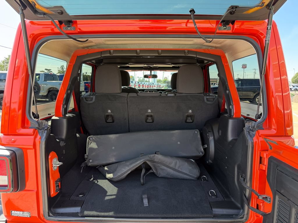 Used 2023 Jeep Wrangler Unlimited Sport AWD/4WD image 15