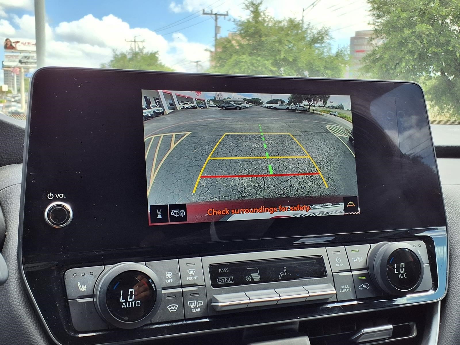 Used 2024 Toyota Grand Highlander AWD image 17