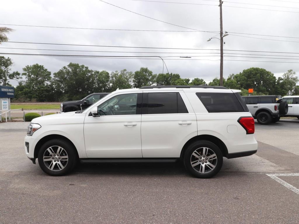 Certified 2024 Ford Expedition XLT image 2