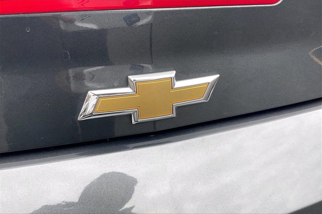 Used 2018 Chevrolet Camaro LT image 30