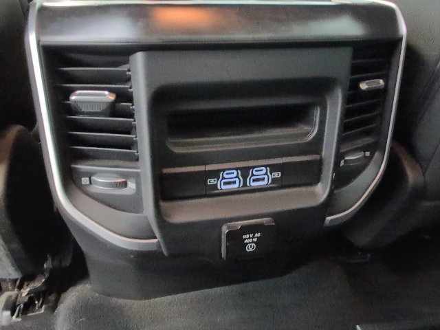 Used 2021 RAM 1500 Big Horn AWD/4WD image 34
