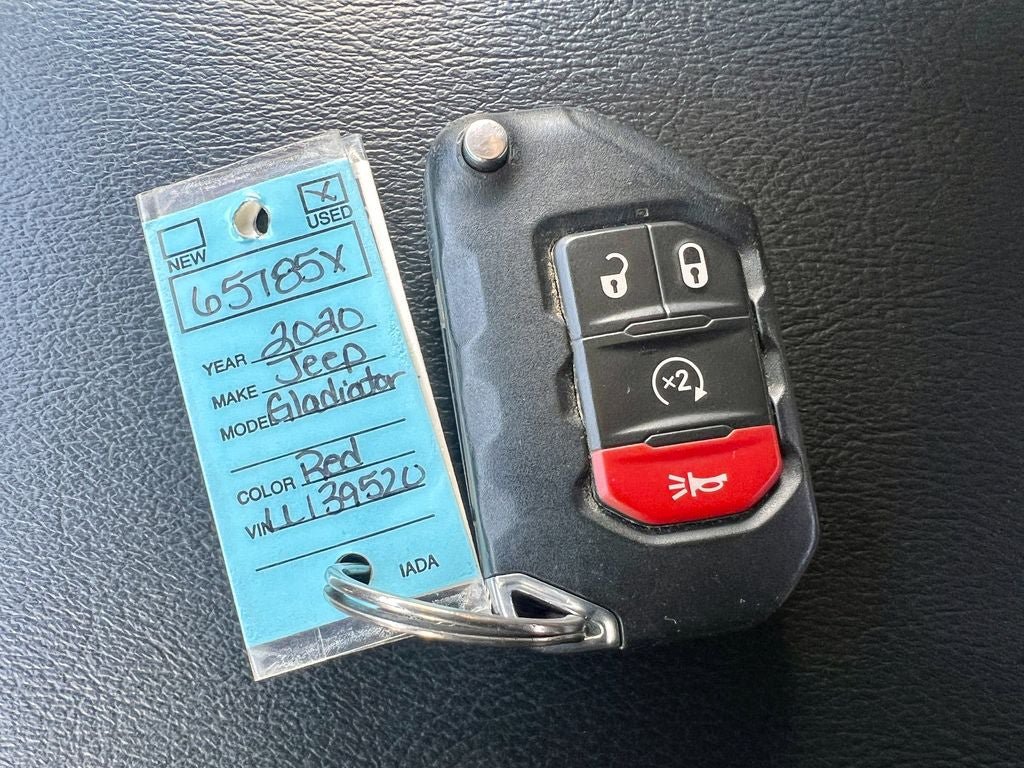 Used 2020 Jeep Gladiator Rubicon w/ Advanced Safety Group AWD/4WD image 32