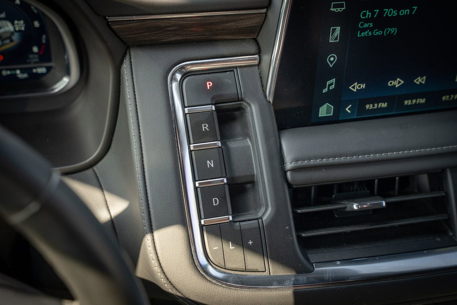 Used 2024 Chevrolet Tahoe LT image 31