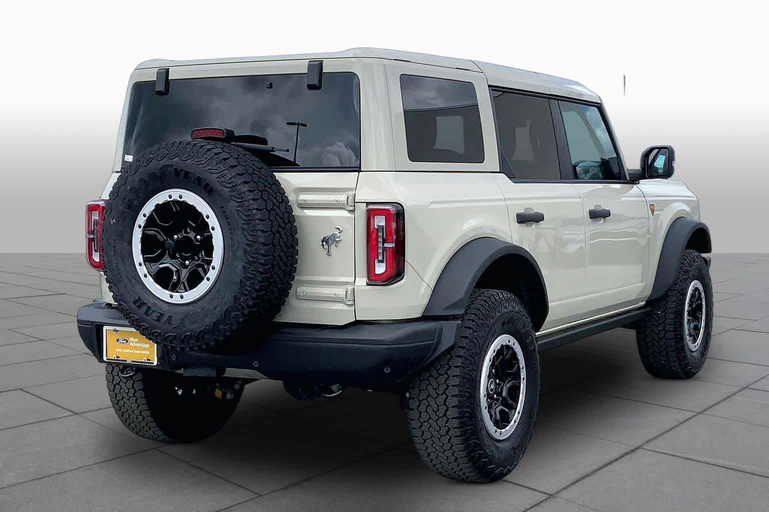 Certified 2025 Ford Bronco Badlands AWD/4WD image 14