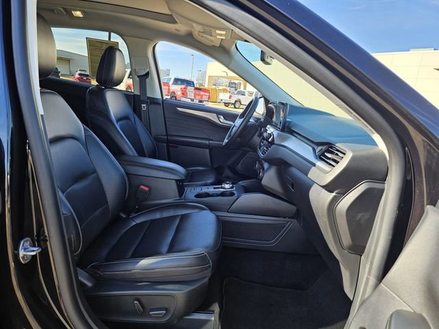 Certified 2022 Ford Escape Titanium image 26