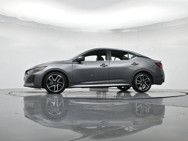 Used 2025 Nissan Sentra SR FWD image 37