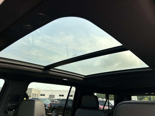 Used 2022 GMC Yukon XL Denali AWD/4WD image 39
