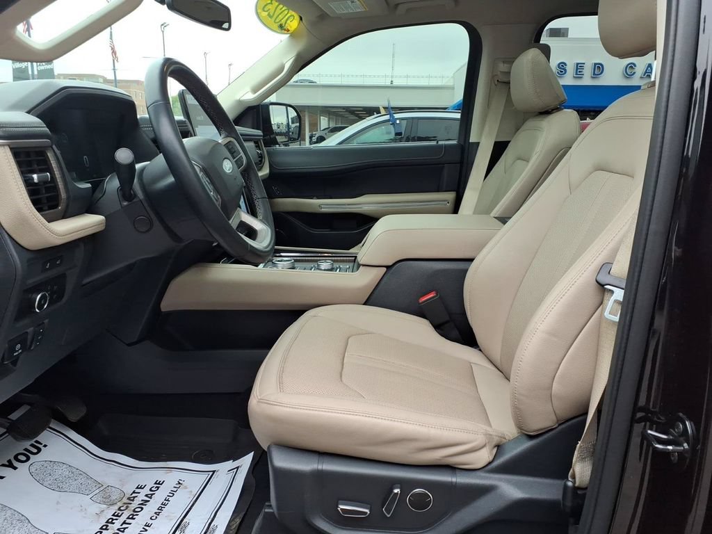 Certified 2023 Ford Expedition Limited AWD/4WD image 16