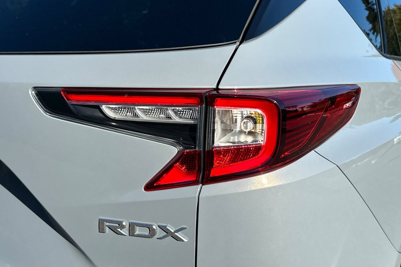 Used 2025 Acura RDX w/ Advance Package AWD/4WD image 48